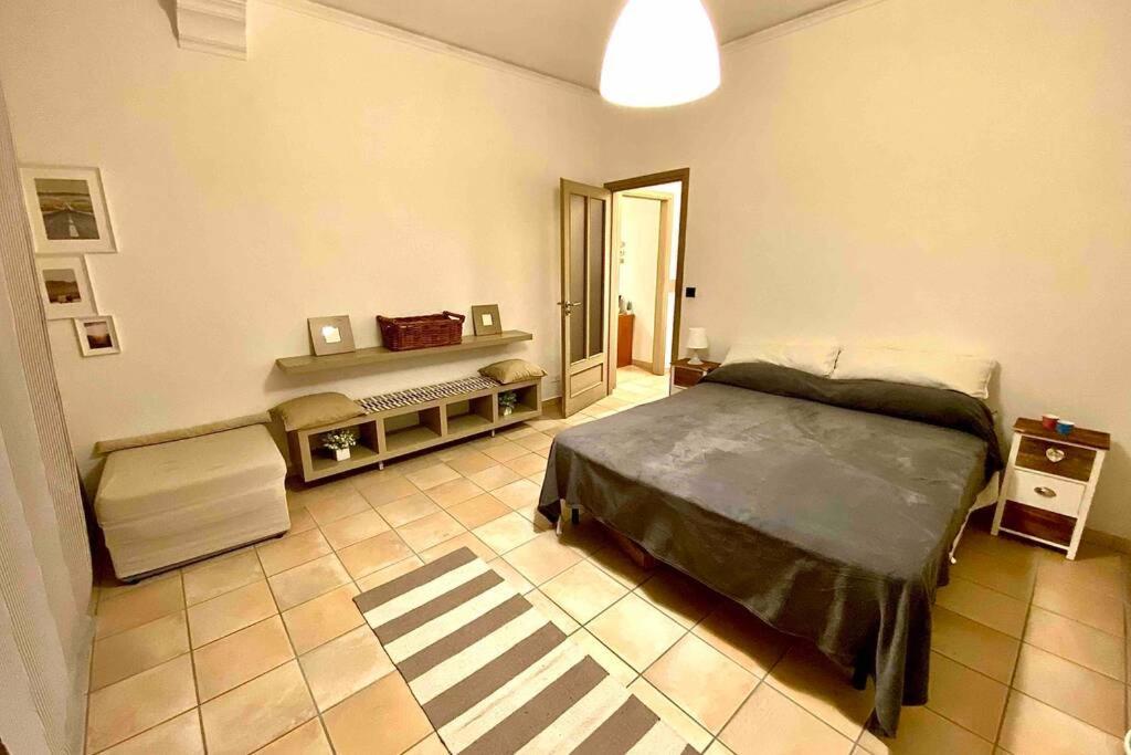 Appartamento Cozy In Super Centro! อัสตี ภายนอก รูปภาพ